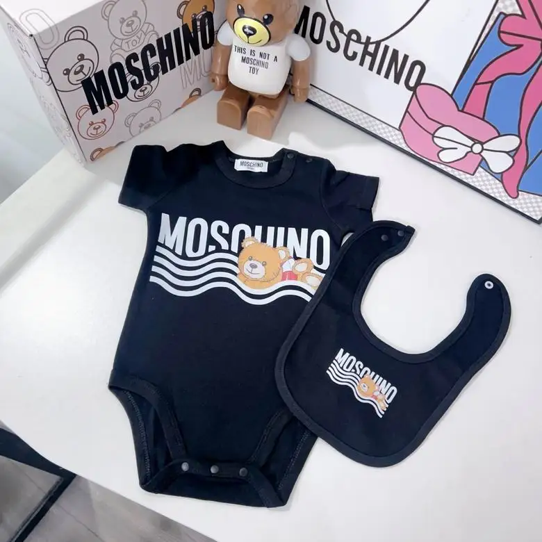 Moschino sz53 59 66 73 80 85 90  93